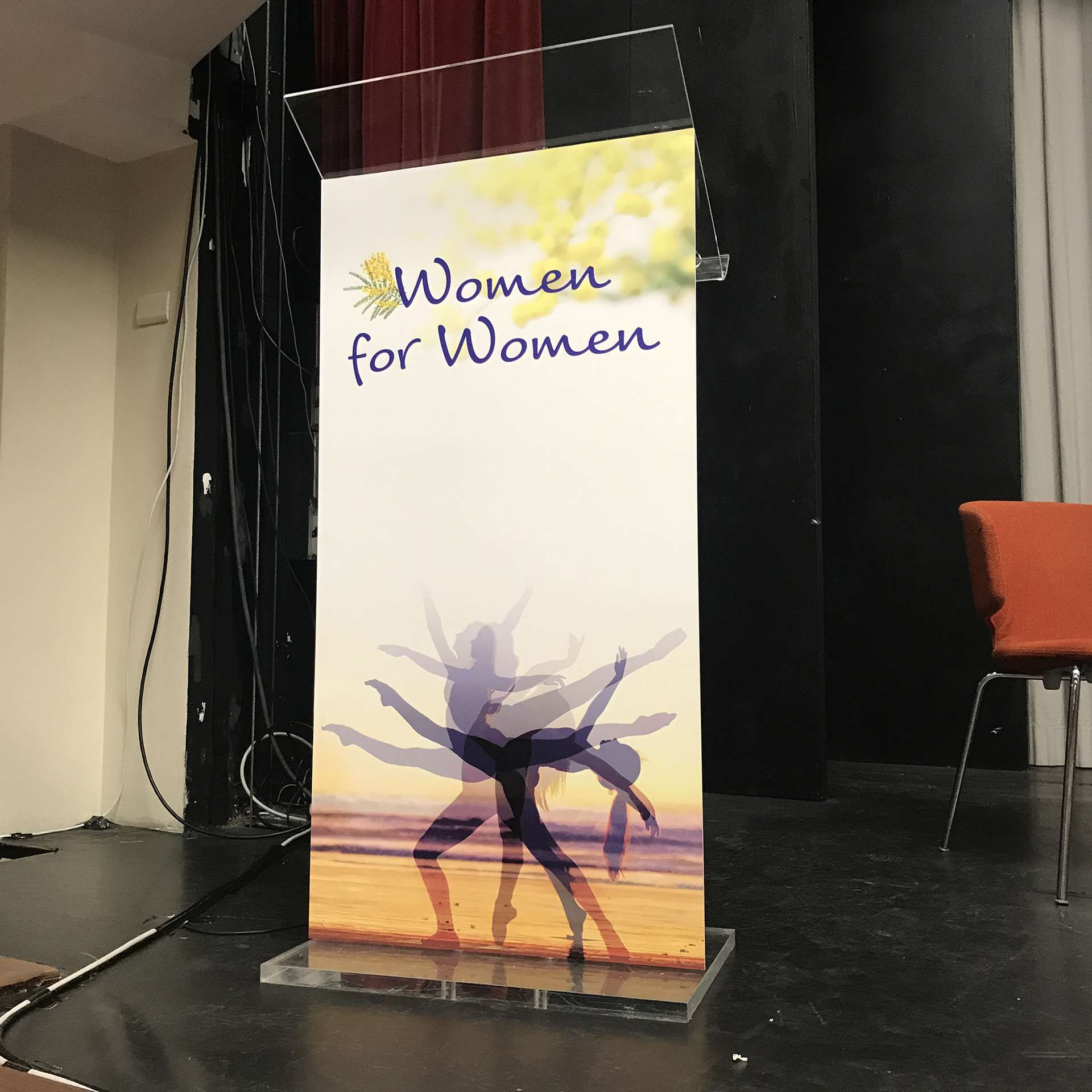 Pannello per evento Women for Women